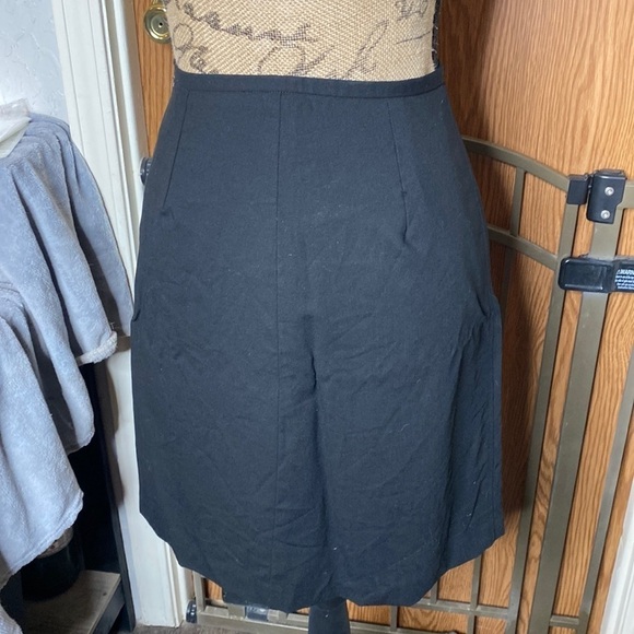 Ann Taylor Petites 100% Wool Black Skirt Size 2P - Picture 1 of 6